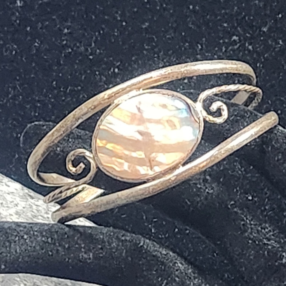 Vintage Silver Tone Mother of Pearl Shell Cuff Bracelet Iridescent Boho Scroll